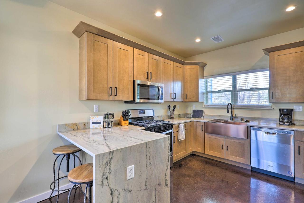 Modern Retreat 3 Blocks To Dtwn Williams And Rte 66 Villa Екстериор снимка